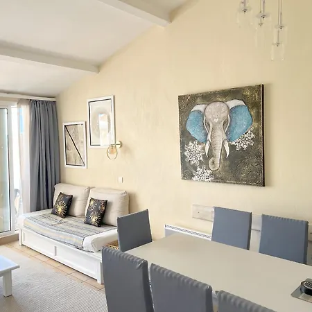 Apartment Azur